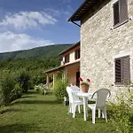 Relais Parco Del Subasio Gospodarstwo agroturystyczne Piano Delle Pieve