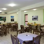 ファームステイ Relais Parco Del Subasio