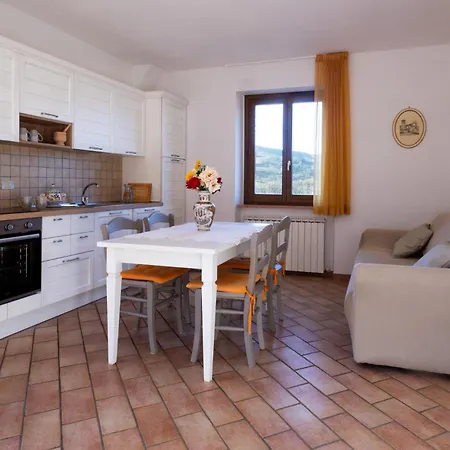 Vakantieboerderij Relais Parco Del Subasio