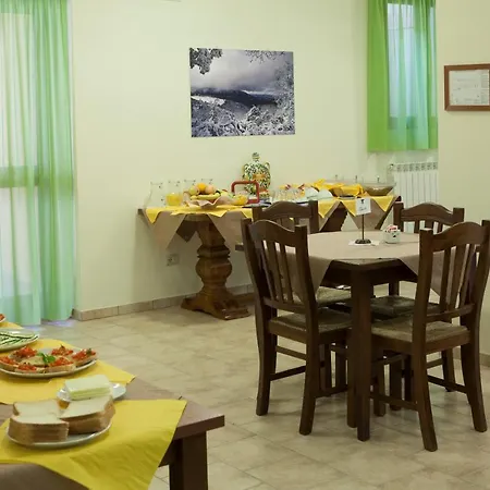 مزرعة للإقامة Relais Parco Del Subasio Piano Delle Pieve