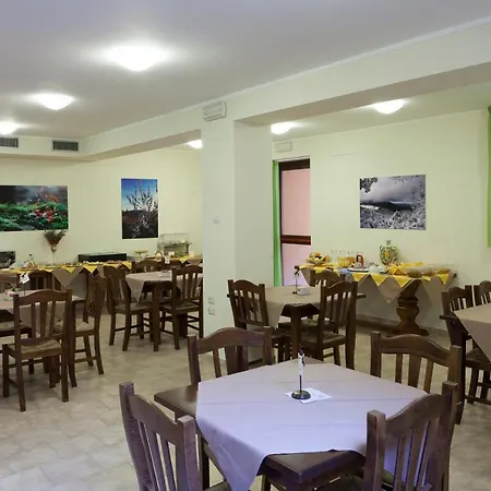 ファームステイ Relais Parco Del Subasio