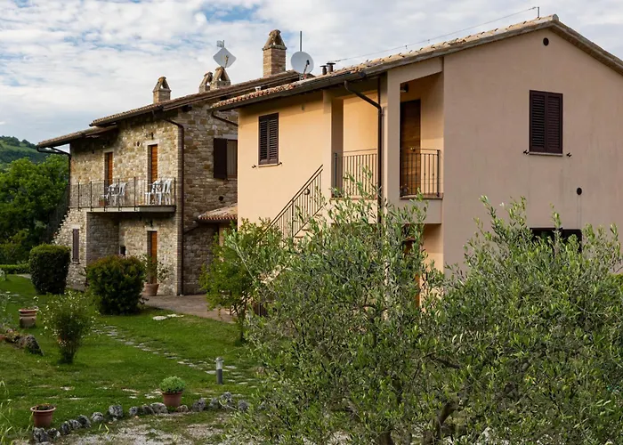 Relais Parco Del Subasio Gospodarstwo agroturystyczne Piano Delle Pieve