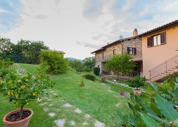 Relais Parco Del Subasio Lantgård